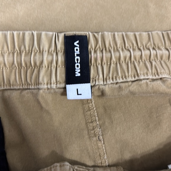 Volcom Khaki Drawstring Shorts Size Large - Picture 7 of 8